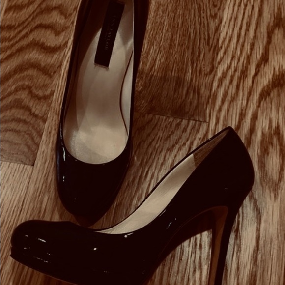 Classic Ann Taylor Patent Leather Platform Pumps - Picture 5 of 8